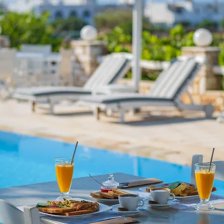 Отель Margarita 3*