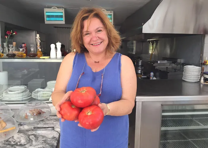 Margarita Hotel Ampelas